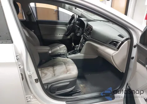2017 Hyundai Elantra Se z USA, uszkodzony, nr VIN KMHD74LF2HU340285